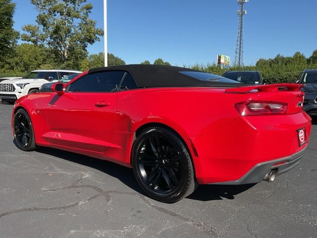 Used 2018 Chevrolet Camaro LT w/ RS Package RWD image 10