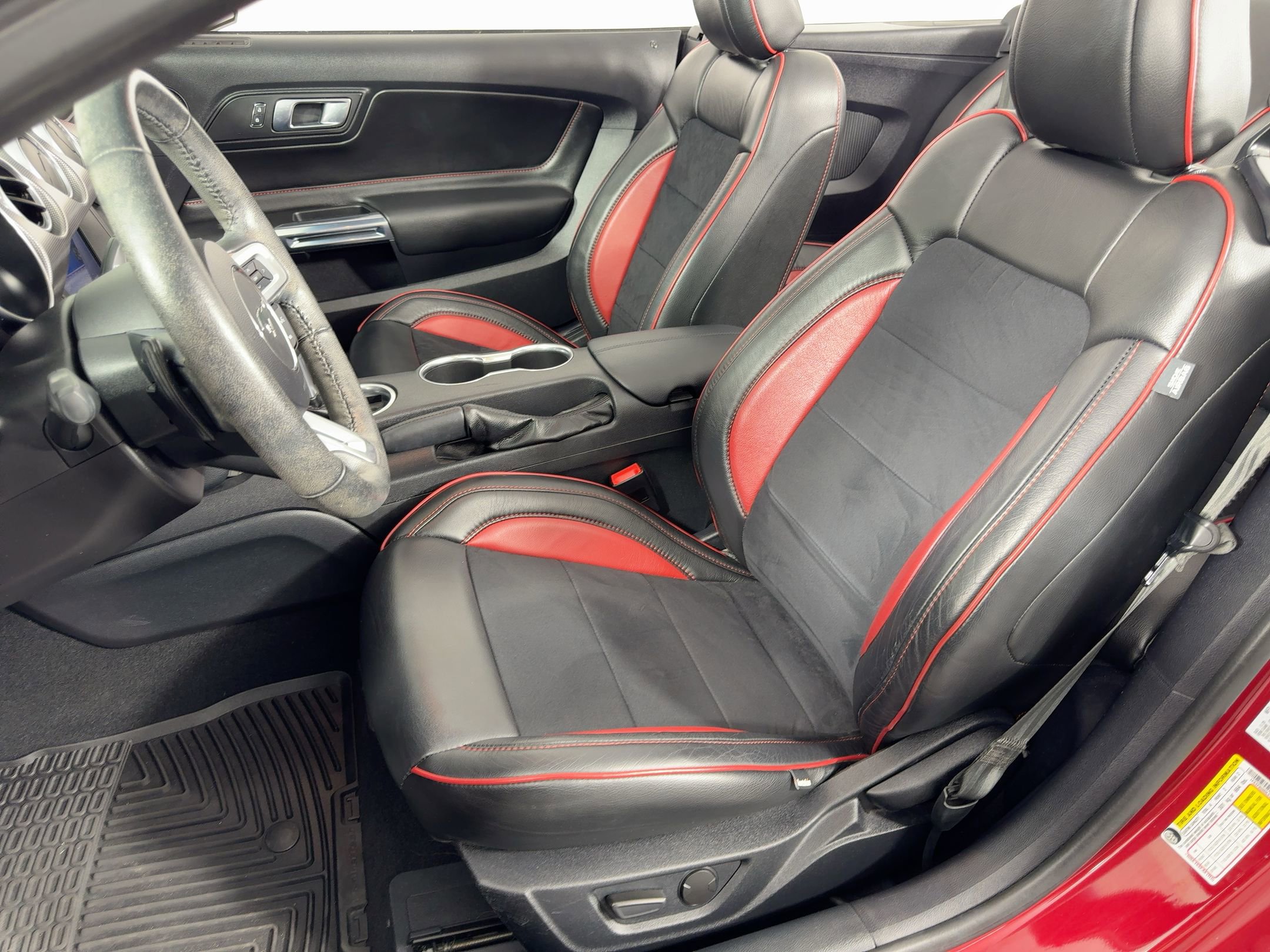 Used 2020 Ford Mustang Convertible w/ Equipment Group 101A image 5