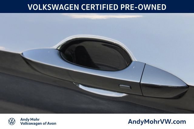 Used 2025 Volkswagen Jetta SE FWD image 14