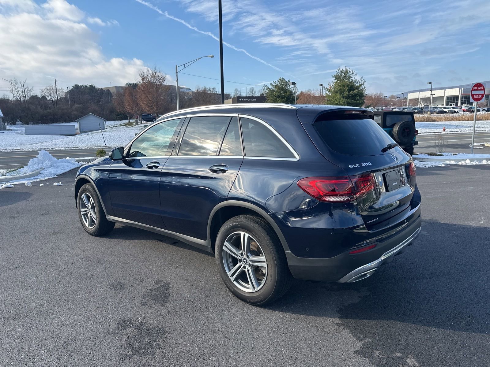 Used 2022 Mercedes-Benz GLC 300 4MATIC image 4