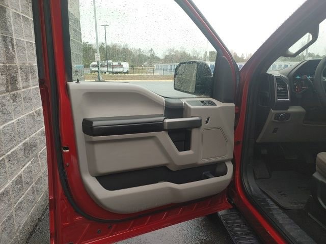 Used 2016 Ford F150 XLT w/ Equipment Group 301A Mid image 15