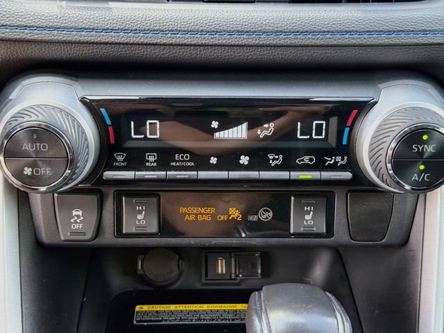 Used 2021 Toyota RAV4 XSE AWD/4WD image 17