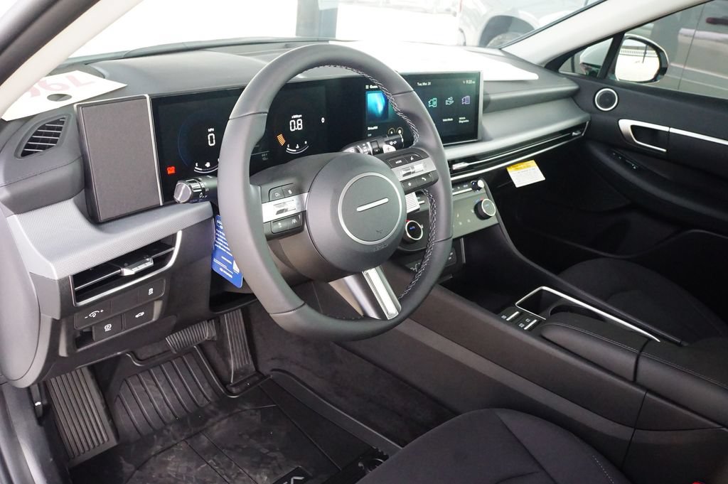 New 2026 Hyundai Sonata SEL FWD image 19