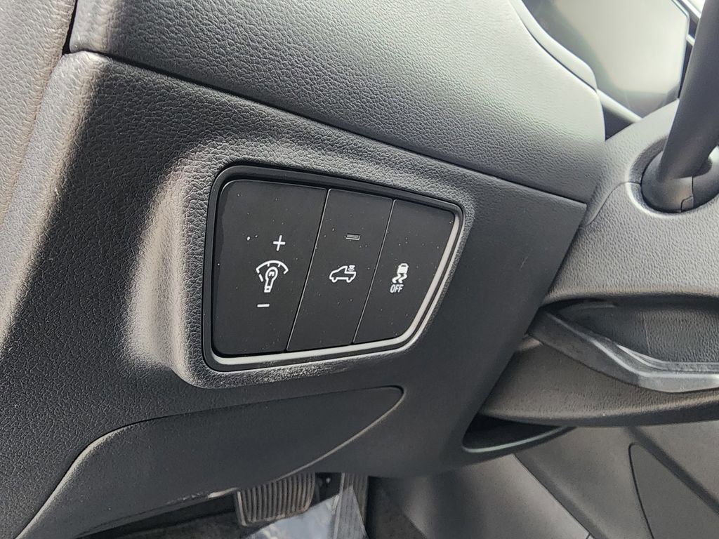 Used 2022 Hyundai Santa Cruz Limited AWD/4WD image 17