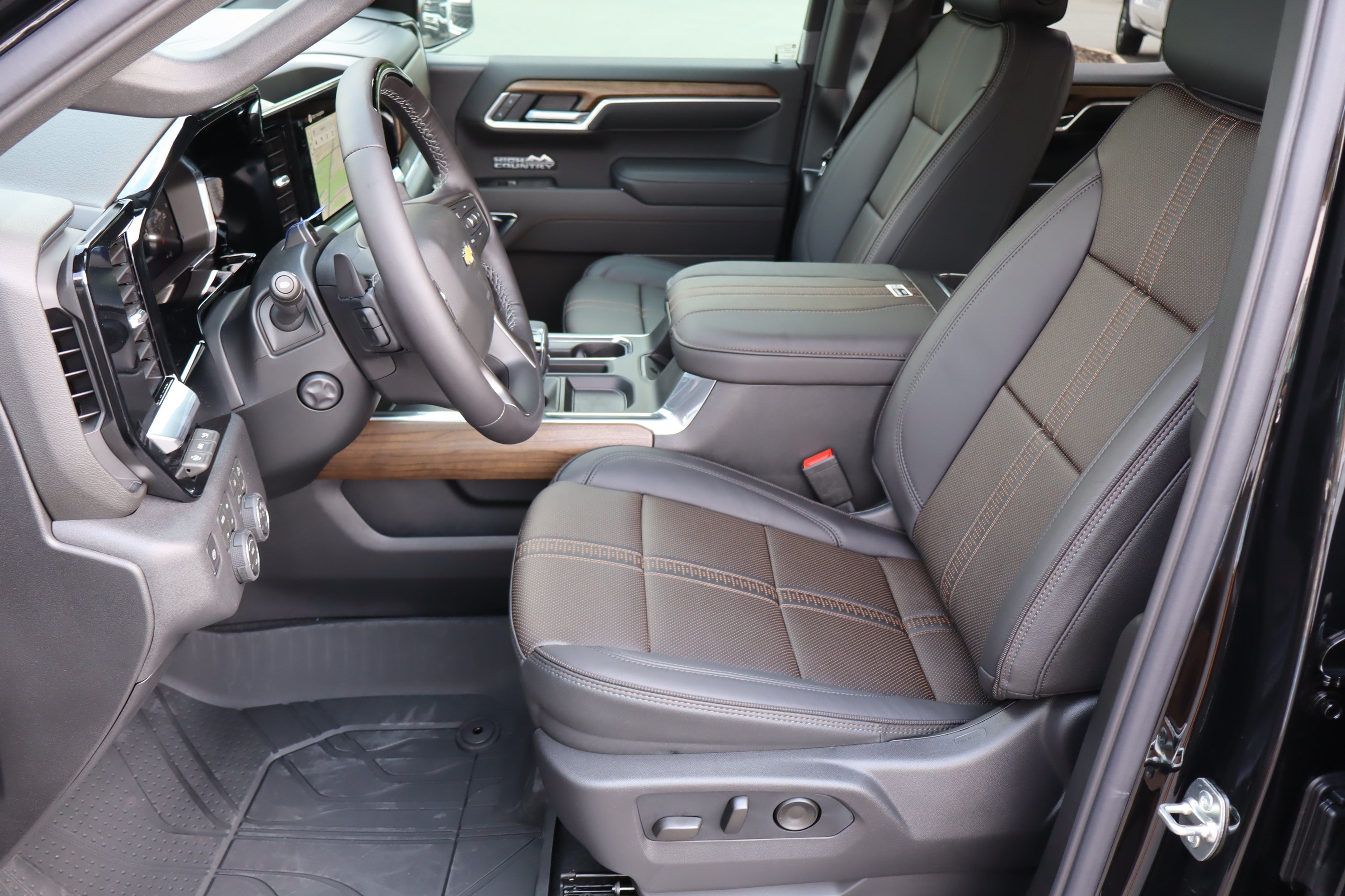 New 2026 Chevrolet Silverado 1500 High Country AWD/4WD image 13