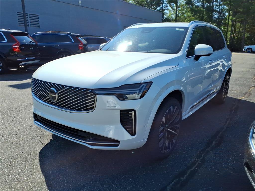 New 2026 Volvo XC90 B6 Plus w/ Protection Package Premier AWD/4WD image 8