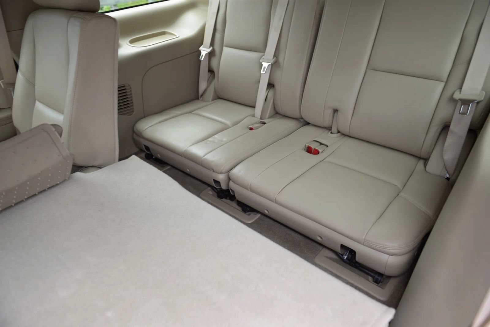 Used 2010 Cadillac Escalade Luxury AWD/4WD image 81