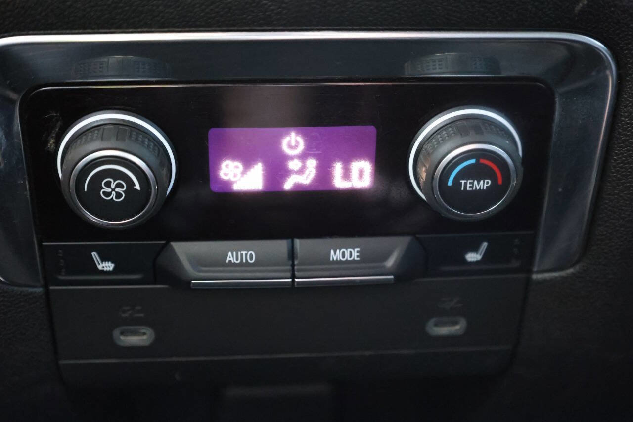 Used 2022 Chevrolet Tahoe RST w/ Luxury Package image 23