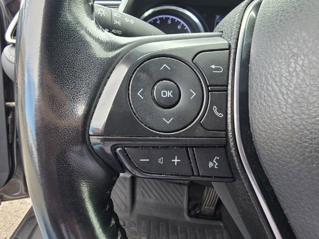 Used 2020 Toyota Camry SE image 18