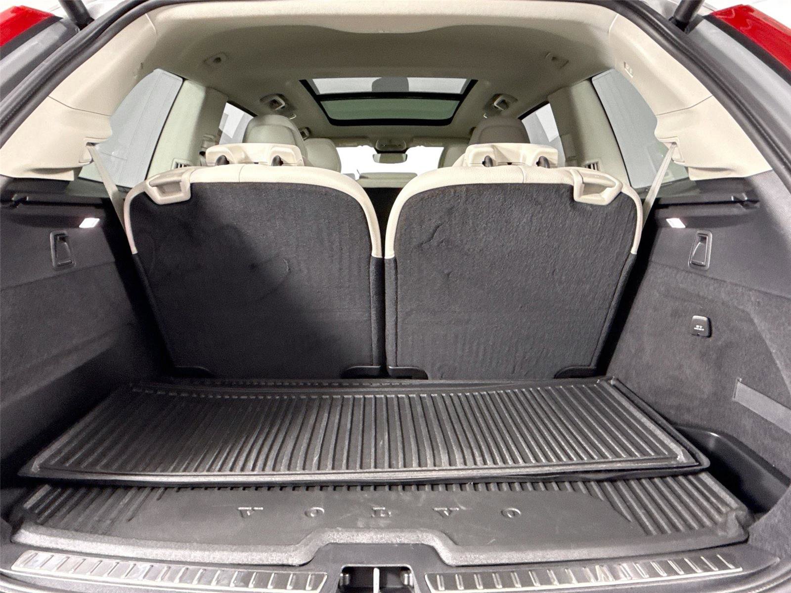 Used 2025 Volvo XC90 B6 Plus w/ Protection Package AWD/4WD image 39