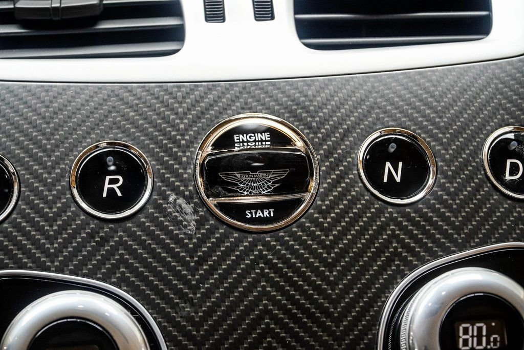 Used 2017 Aston Martin Vanquish Coupe image 30