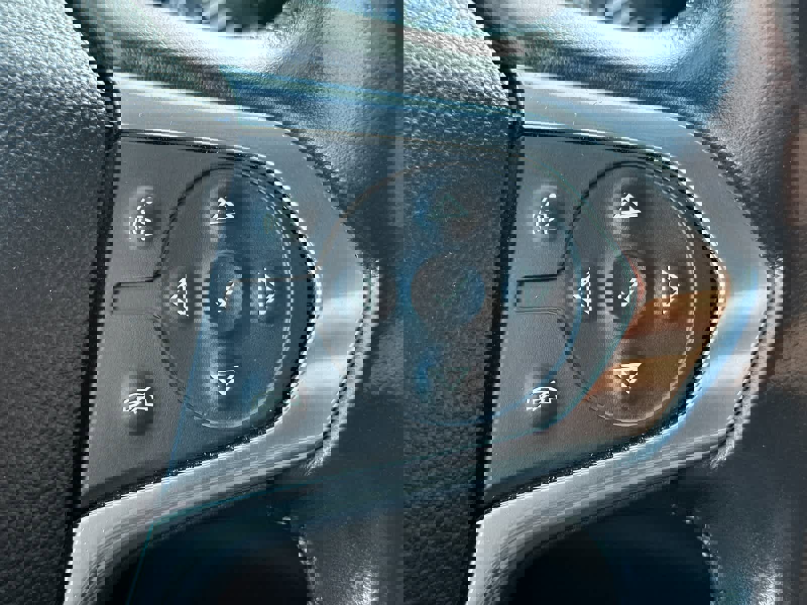 Used 2019 Chevrolet Traverse LT image 28