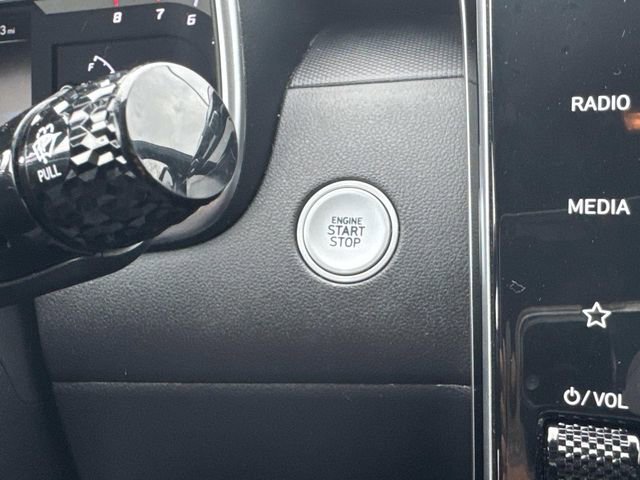 Used 2023 Hyundai Santa Cruz SEL image 35