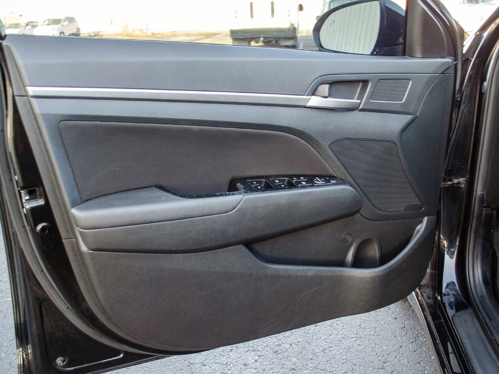 Used 2020 Hyundai Elantra Value Edition w/ Cargo Package (C1) image 24