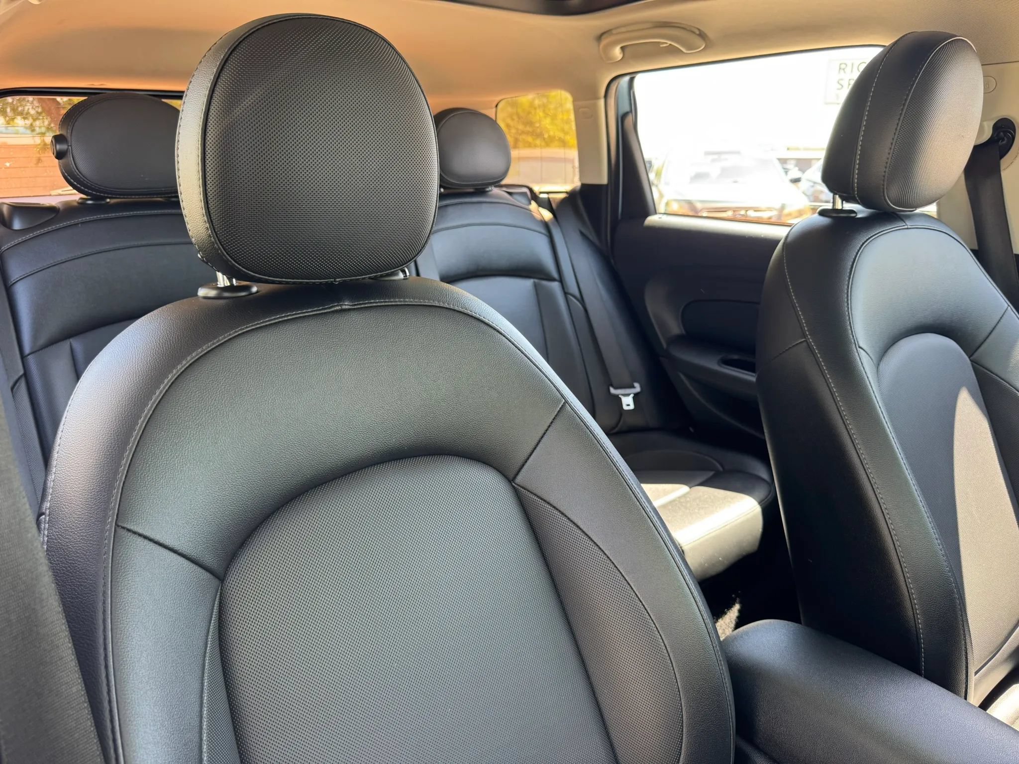 Used 2017 MINI Cooper Clubman FWD image 33