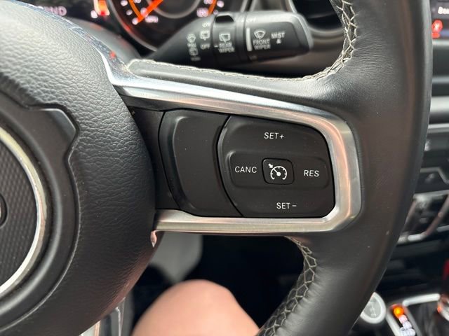 Used 2018 Jeep Wrangler Unlimited Sahara image 14