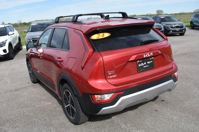 Used 2024 Kia Niro EX FWD image 5