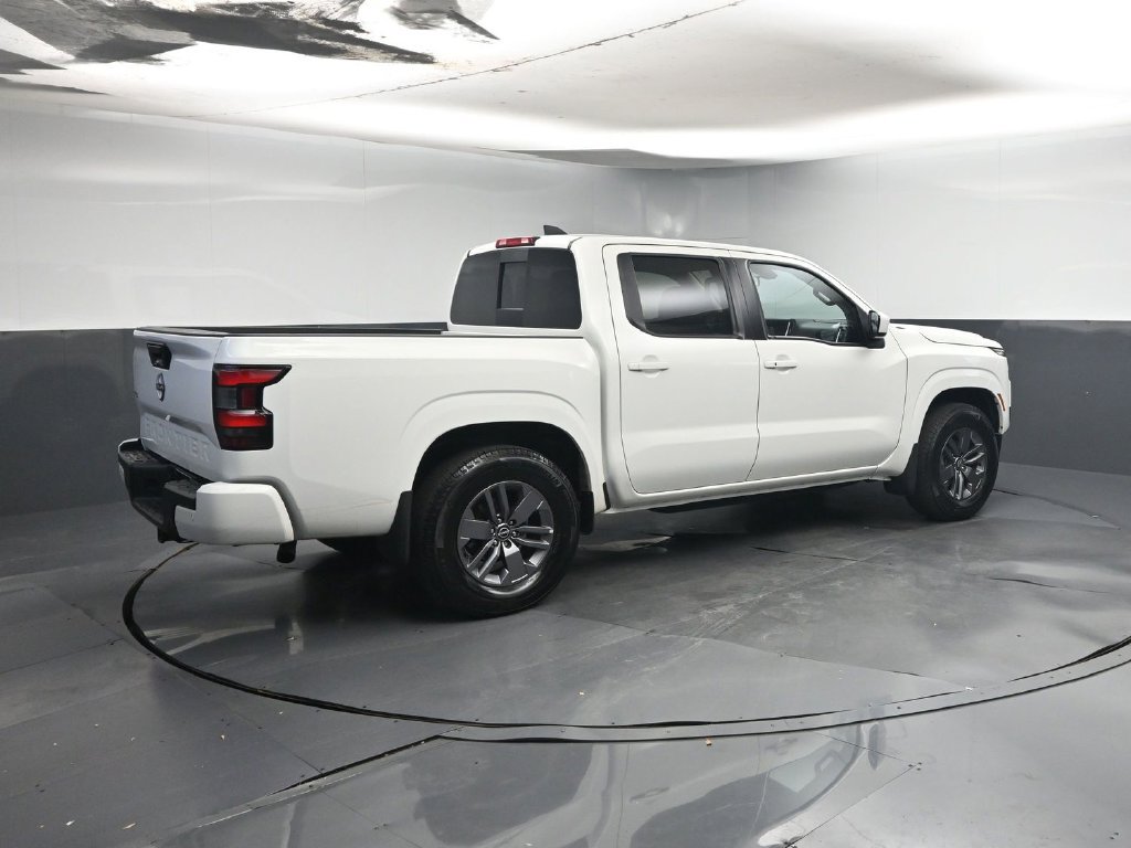Used 2025 Nissan Frontier SV w/ SV Convenience Package RWD image 5
