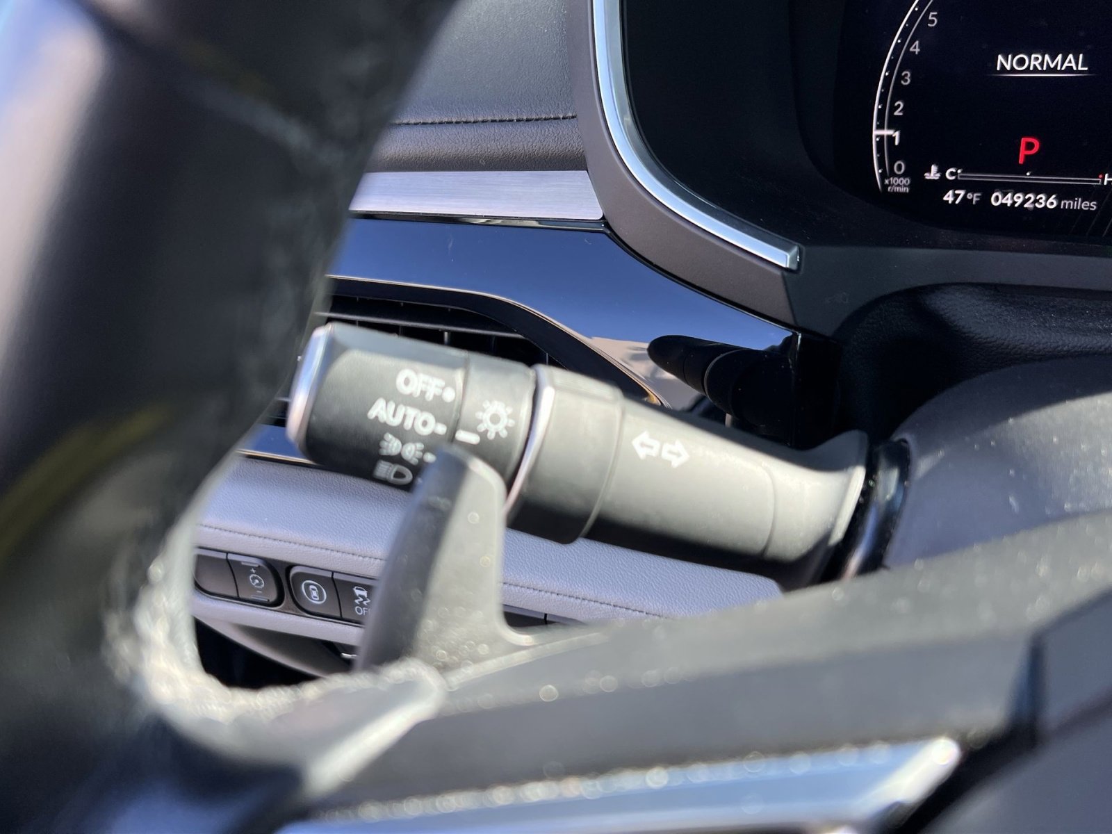 Certified 2023 Acura MDX w/Technology Package image 35