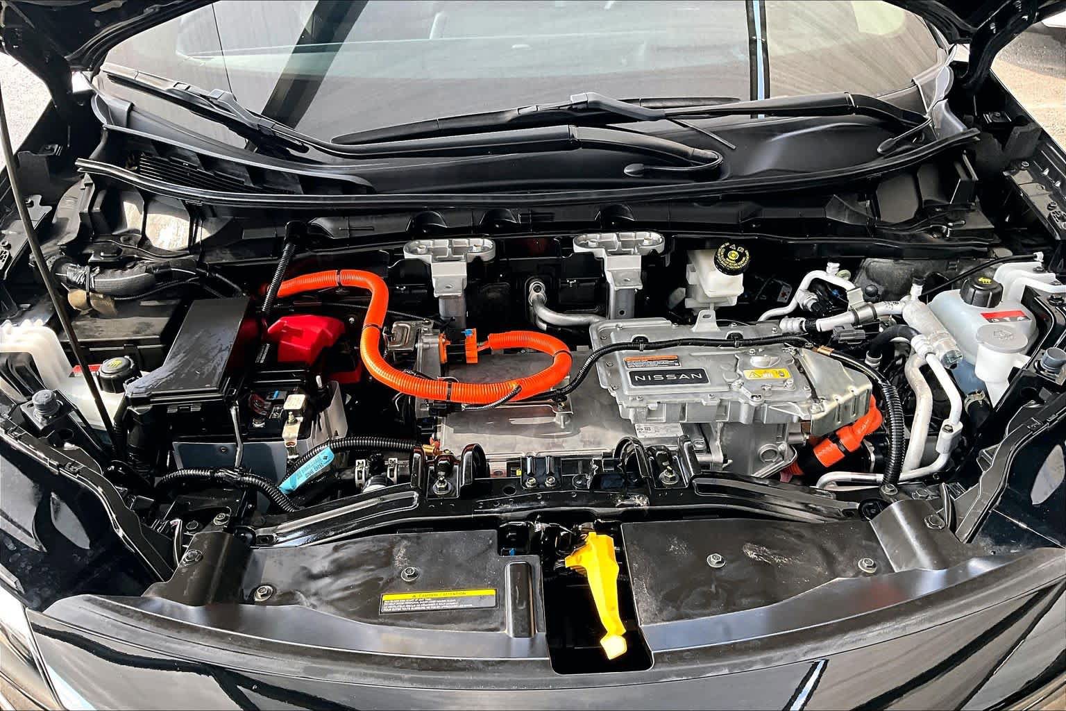 Used 2024 Nissan Ariya AWD image 31