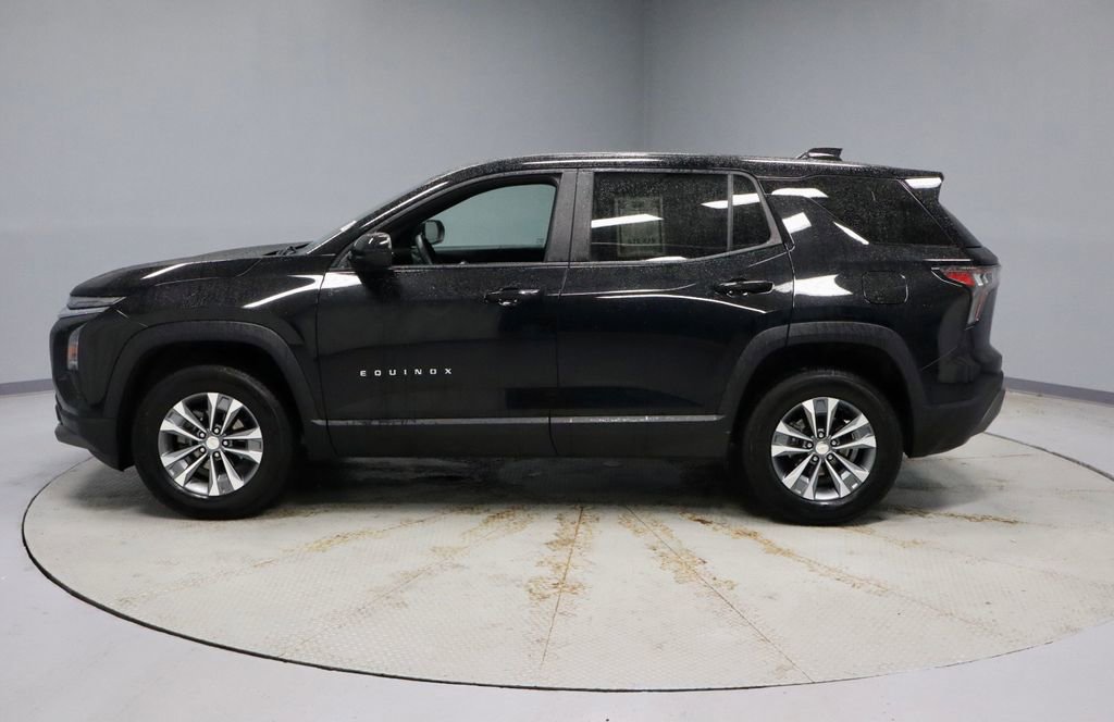 Used 2025 Chevrolet Equinox LT AWD/4WD image 8