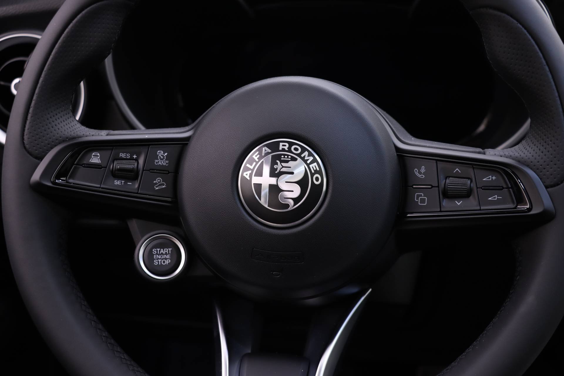 New 2024 Alfa Romeo Stelvio Ti image 14