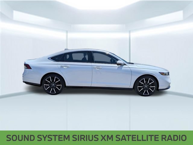 Used 2023 Honda Accord Touring image 8