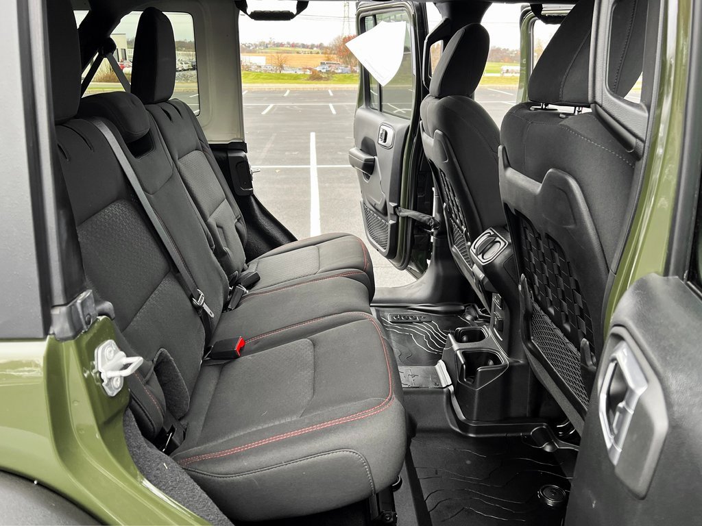 Used 2021 Jeep Wrangler Unlimited Rubicon w/ Safety Group image 17