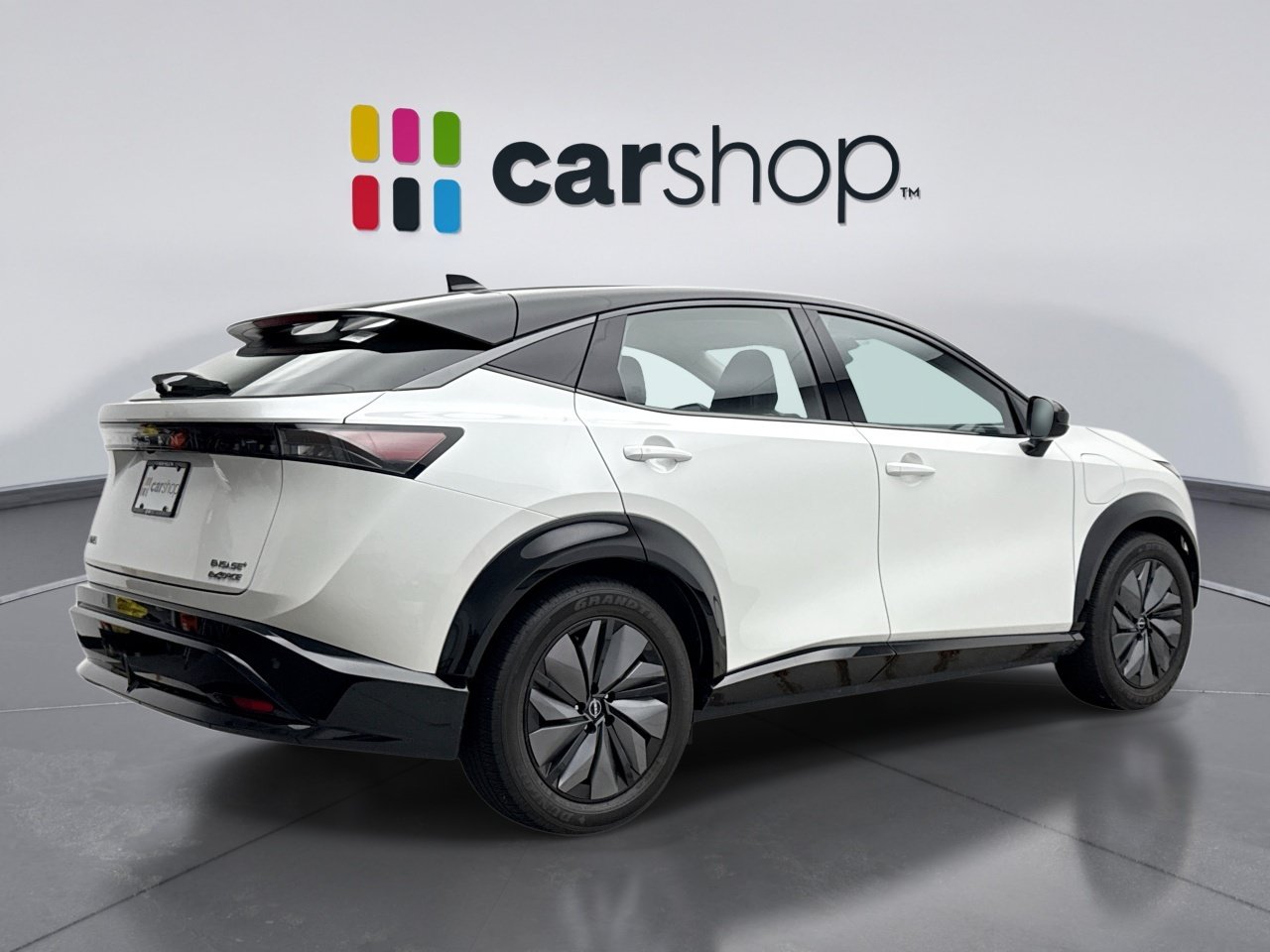 Used 2024 Nissan Ariya AWD image 5