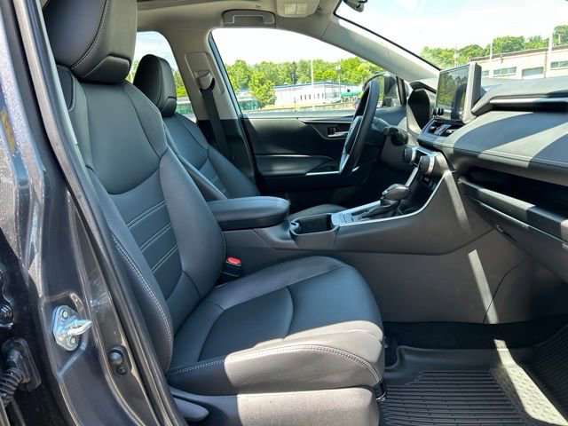 Used 2025 Toyota RAV4 XLE Premium w/ Weather Package AWD/4WD image 15