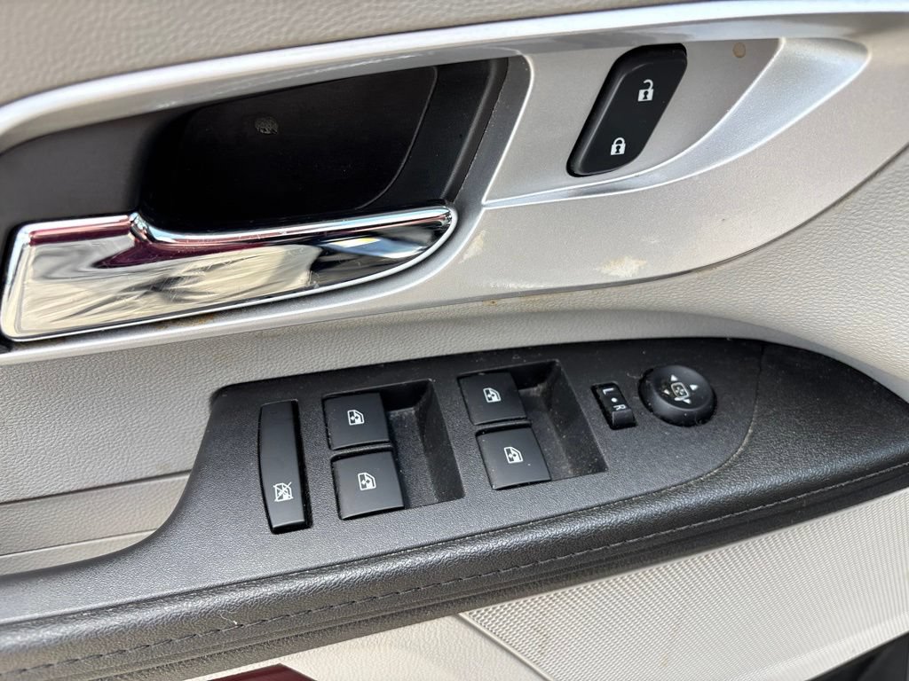 Used 2017 Chevrolet Equinox LT w/ Convenience Package AWD/4WD image 21