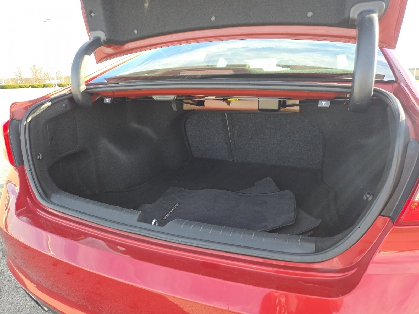 Used 2017 Hyundai Sonata Sport w/ Value Edition Package 02 image 17