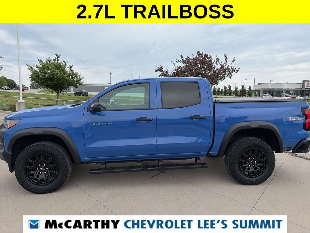 Used 2025 Chevrolet Colorado Trail Boss AWD/4WD image 5