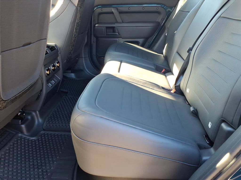 New 2026 Land Rover Defender 110 OCTA image 5