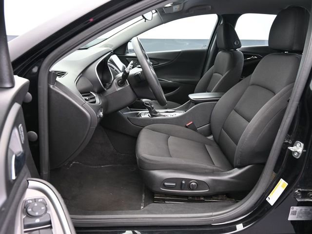 Used 2025 Chevrolet Malibu LT image 42