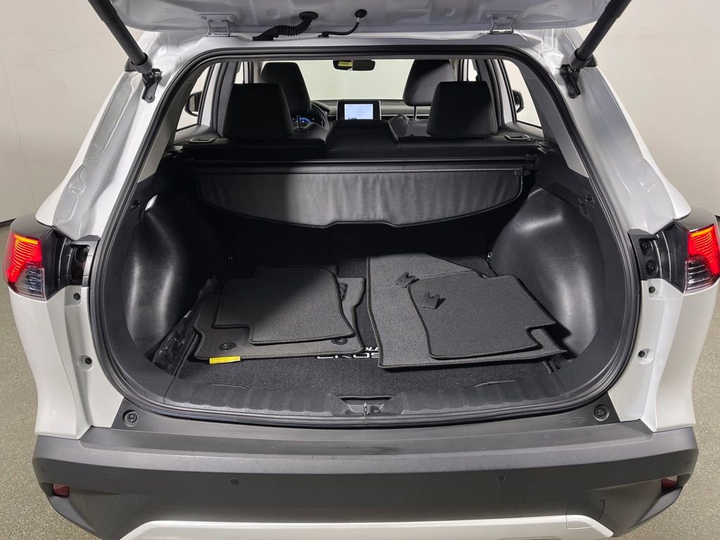 Certified 2023 Toyota Corolla Cross XLE w/ Convenience Package image 10
