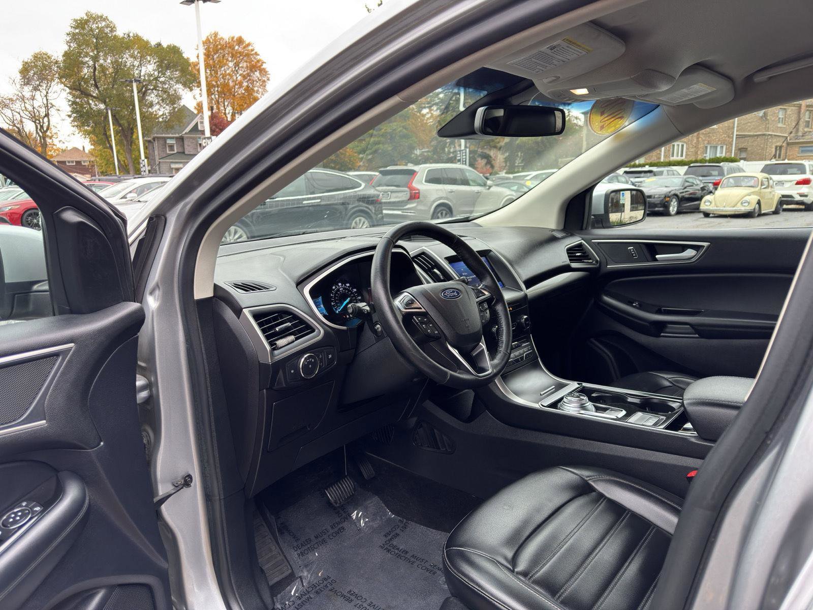 Used 2020 Ford Edge SEL image 27