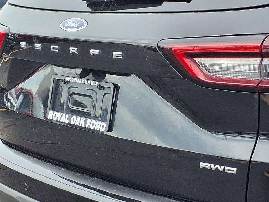 Used 2023 Ford Escape ST-Line w/ Tech Pack #1 image 8