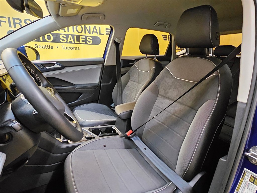 Used 2024 Volkswagen Taos SE image 22