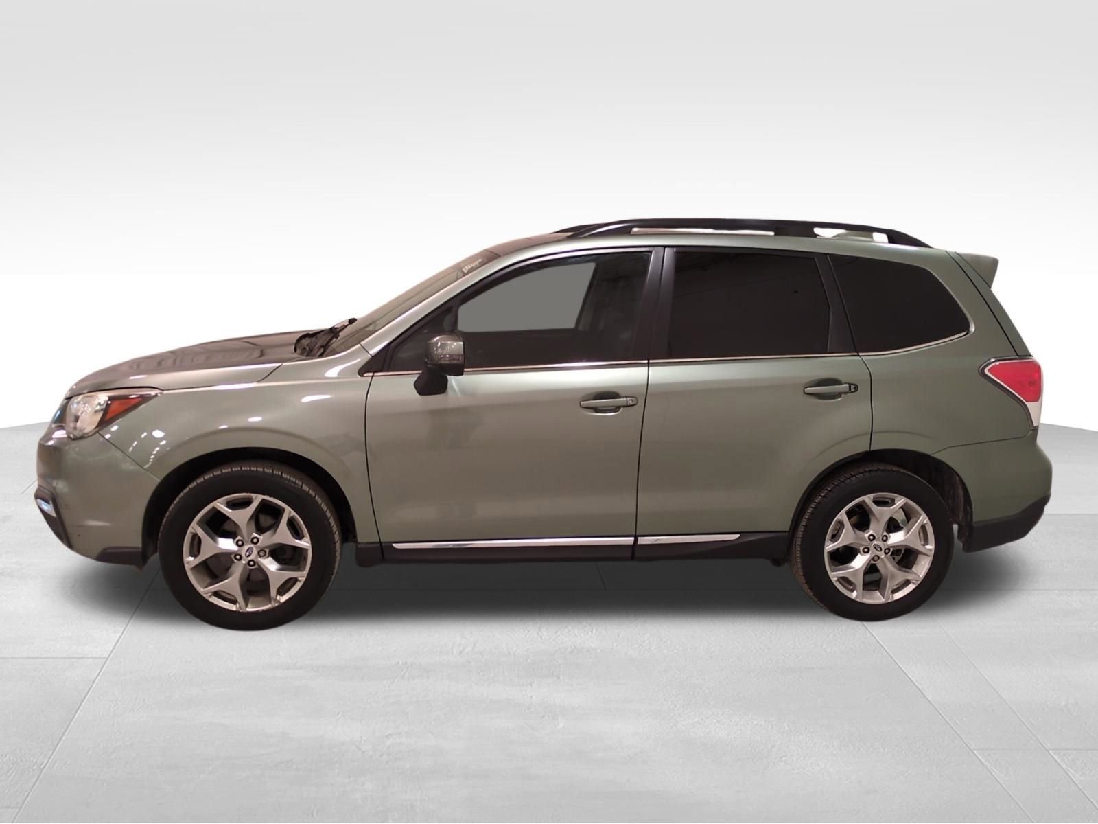 Used 2017 Subaru Forester 2.5i Touring w/ Popular Package #2 image 7