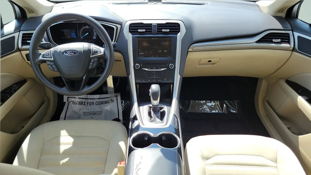 Used 2014 Ford Fusion SE FWD image 11