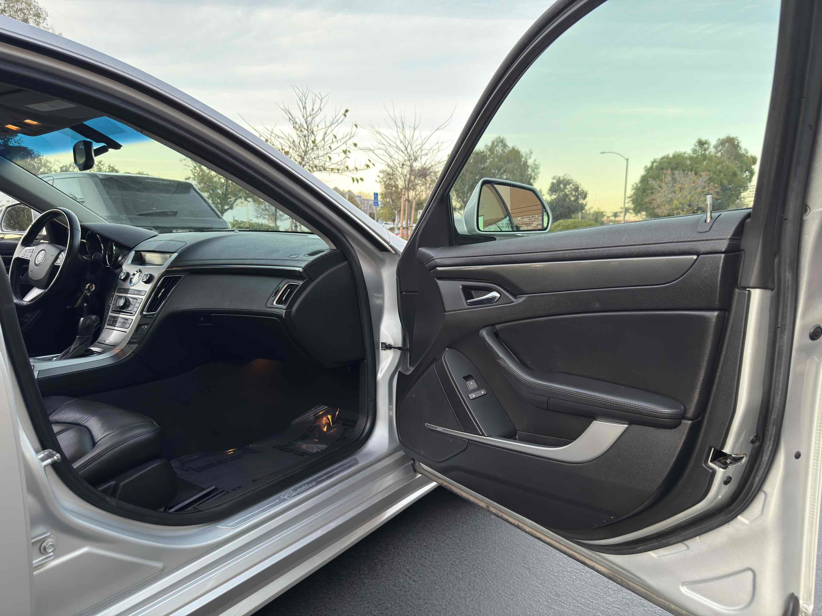 Used 2011 Cadillac CTS AWD Wagon image 61