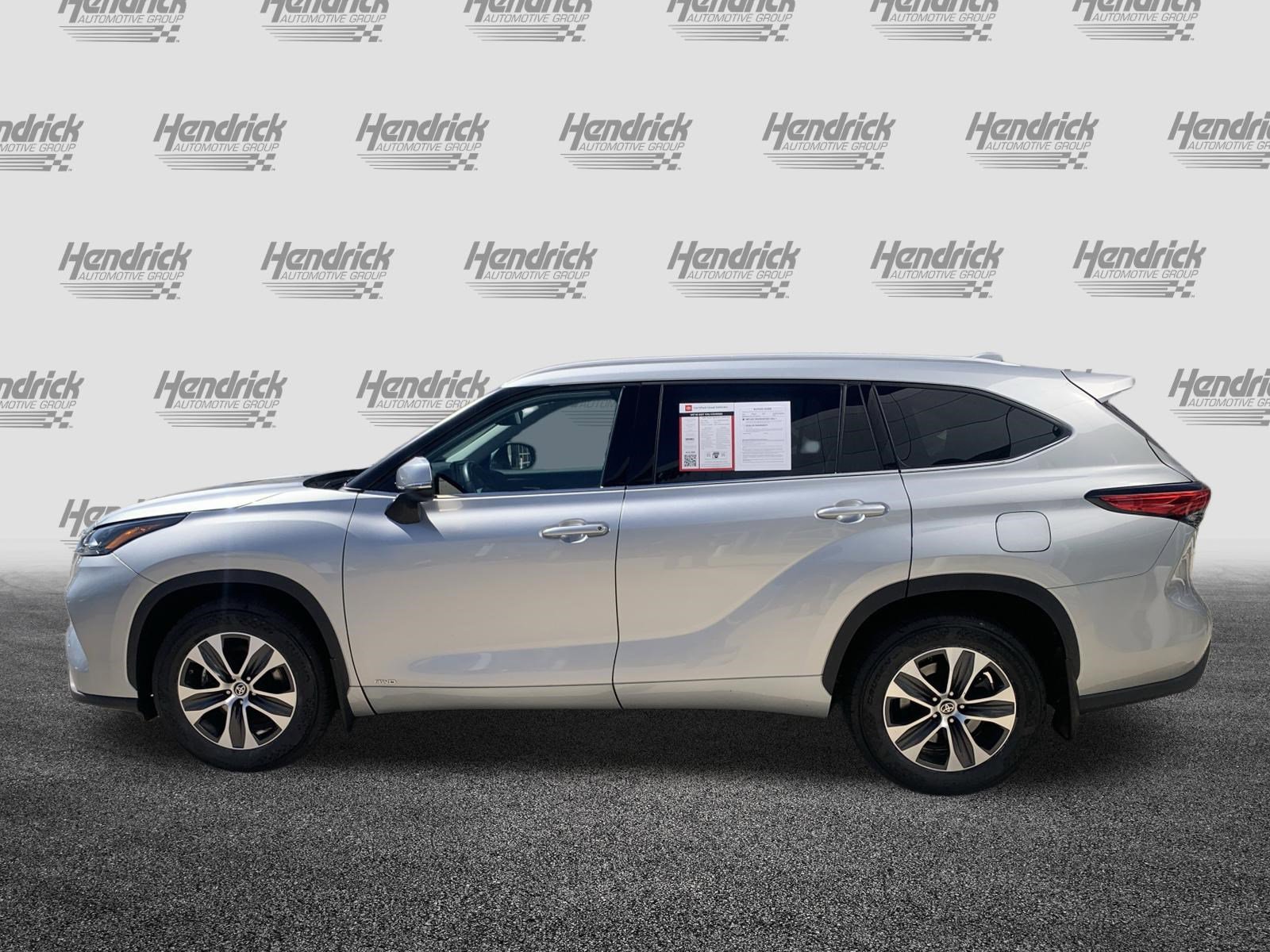 Used 2022 Toyota Highlander XLE image 9