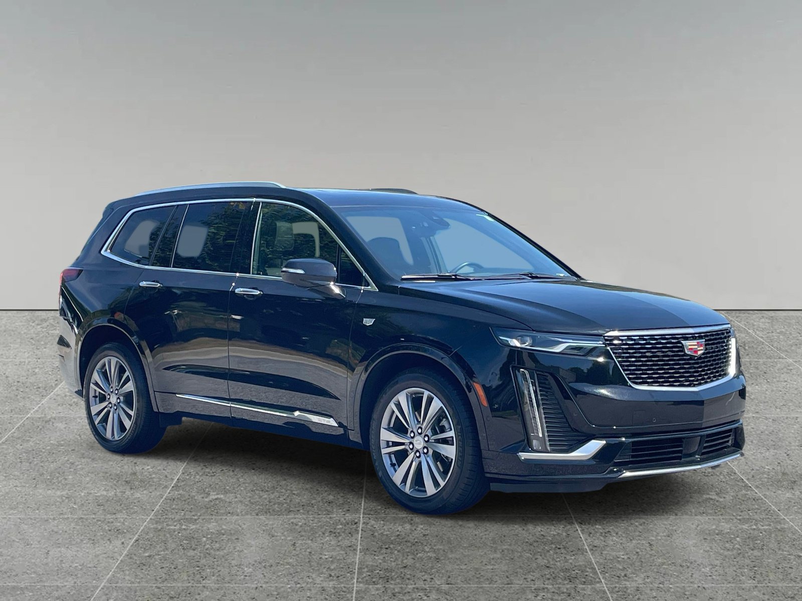 Used 2024 Cadillac XT6 Premium Luxury w/ Technology Package FWD image 8