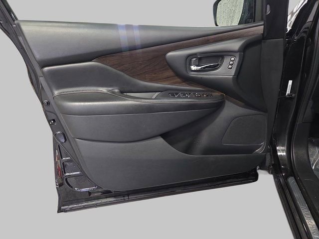 Used 2019 Nissan Murano Platinum image 30