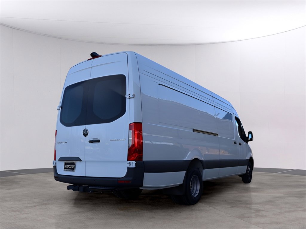 Used 2024 Mercedes-Benz Sprinter 3500 image 5