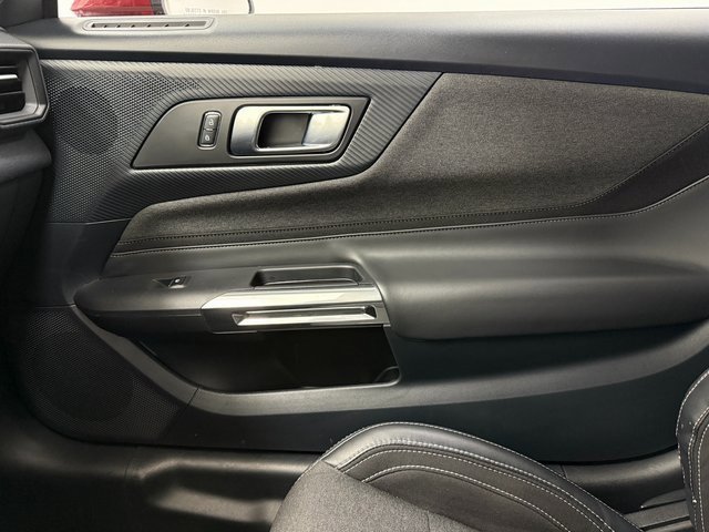 Used 2024 Ford Mustang Coupe image 23