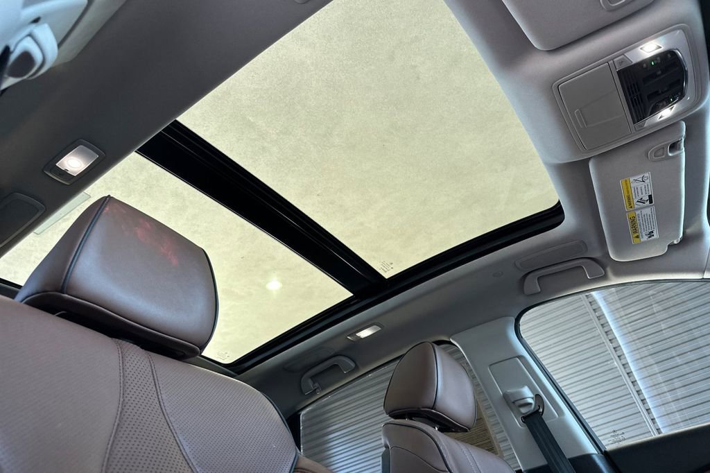 Used 2020 Acura RDX AWD w/ Advance Package image 17