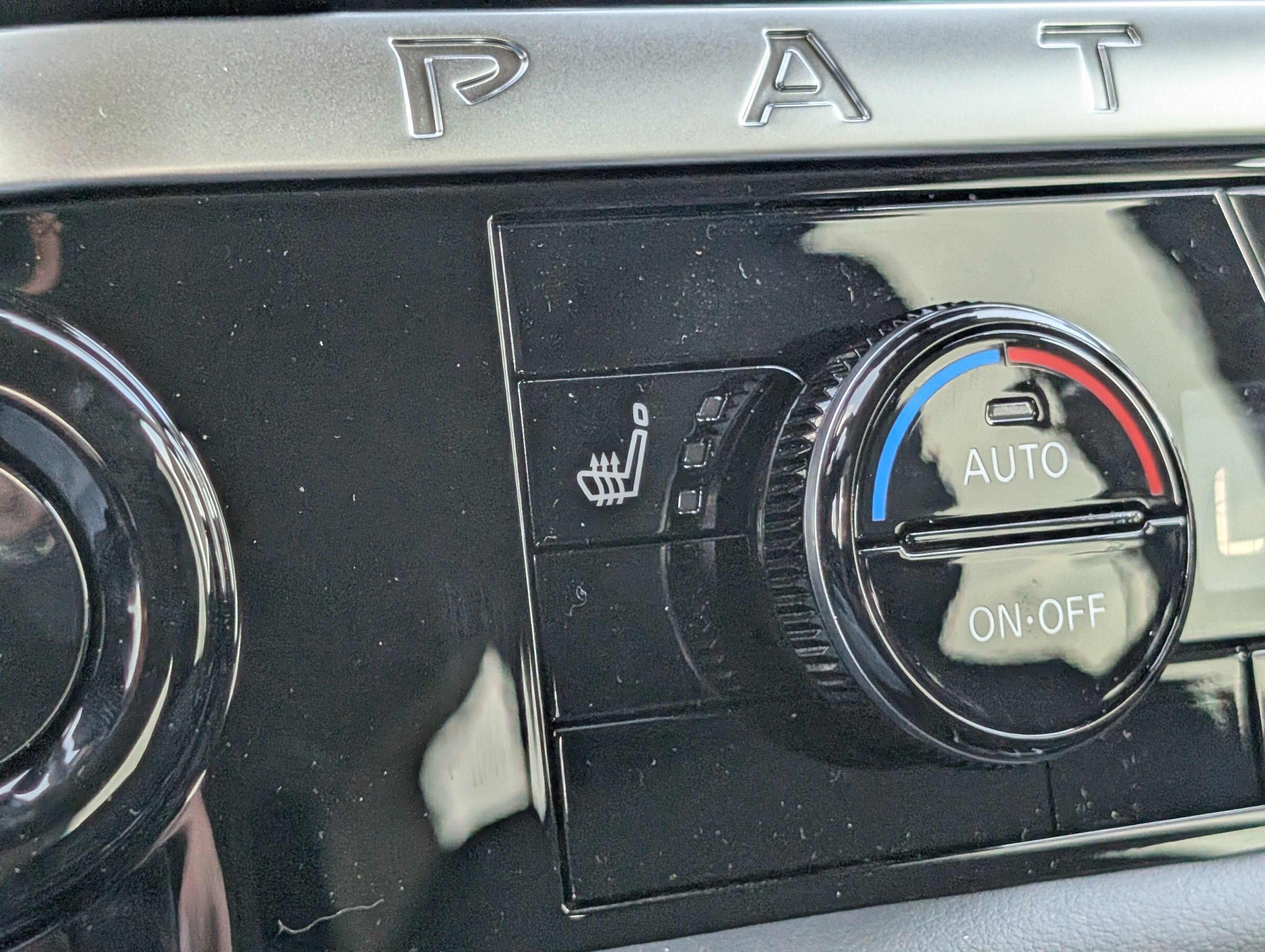 New 2026 Nissan Pathfinder SL AWD/4WD image 18