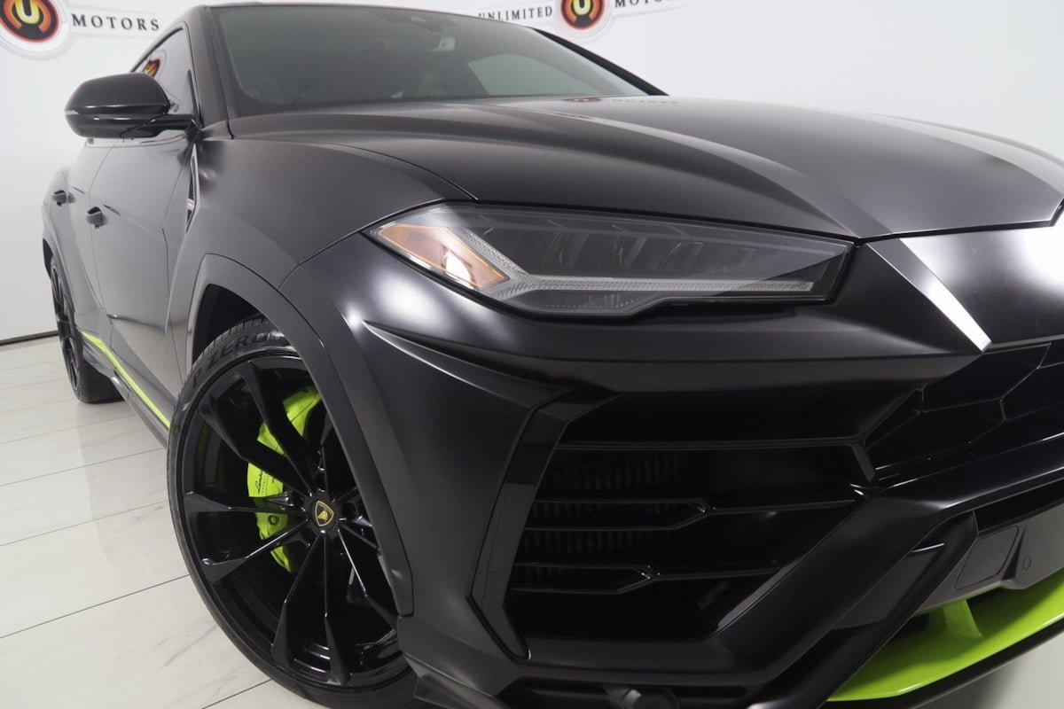 Used 2022 Lamborghini Urus AWD/4WD image 27